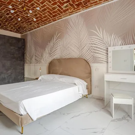 Fanstastic 2bdrm Center! * Biella