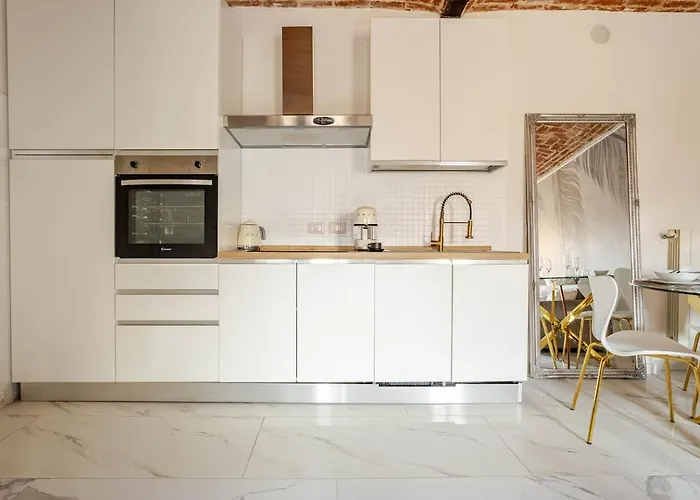 Fanstastic 2bdrm Center! * 비엘라