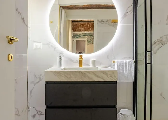 Fanstastic 2bdrm Center! * 비엘라